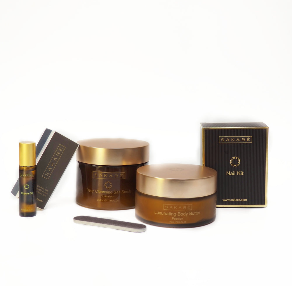 SAKARÉ SETS & GIFTS